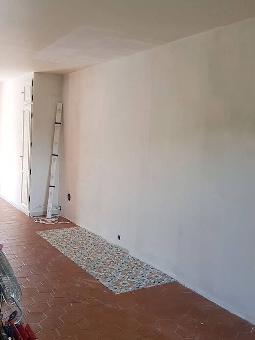 Pièce en cours de finition
