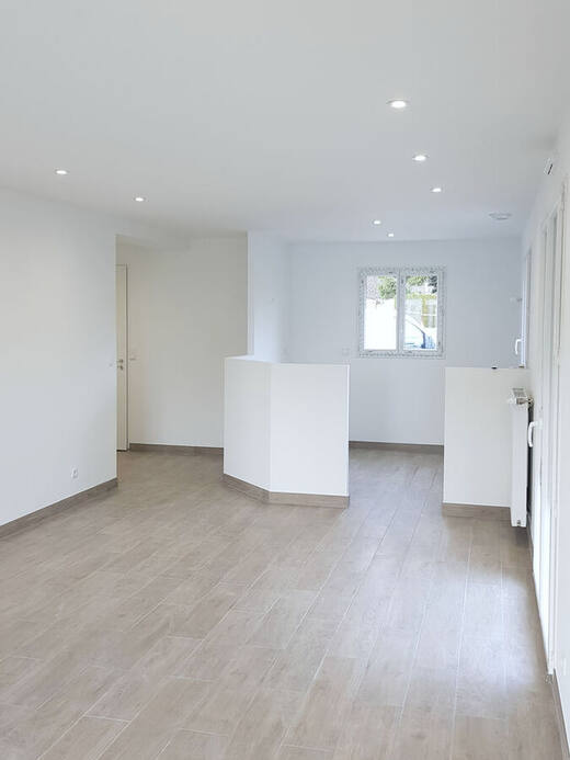Maison neuve : enduit et peinture