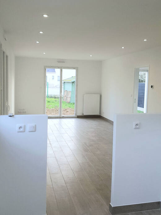 Maison neuve : séjour